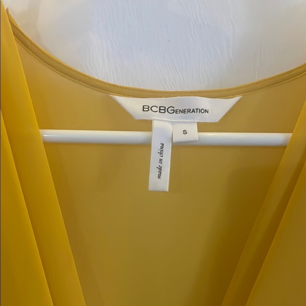 BCBGeneration Yellow Sleeveless Sheath Dress